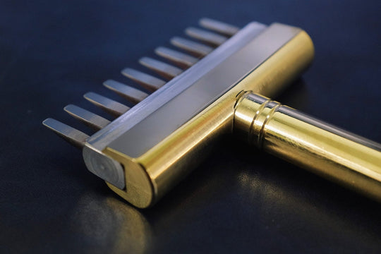 Flat Pricking Irons - 2.2 mm width tooth